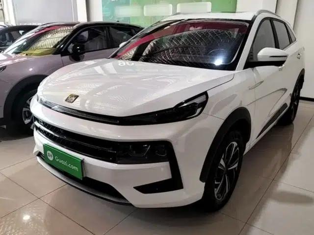 SOL QX 2021 300T DCT Prestige Smart Connectivity Version