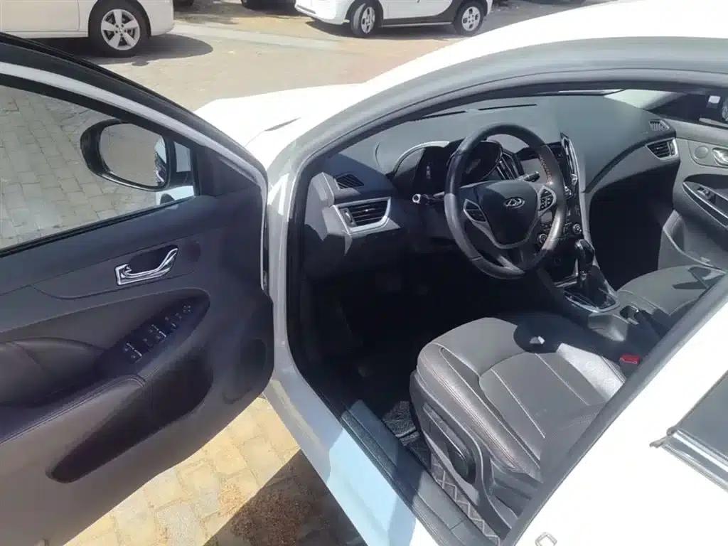 Chery Arrizo 7 2017 1.5T CVT Premium Edition — миниатюра 16