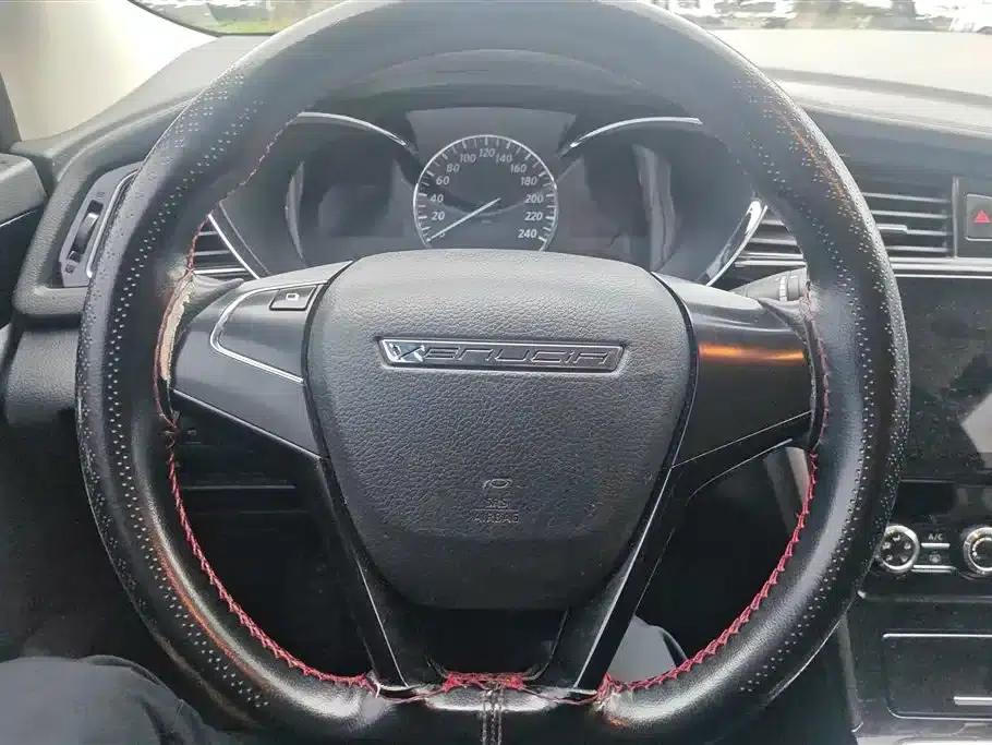 Venucia D60 2019 1.6L XE CVT Comfort Edition — миниатюра 15