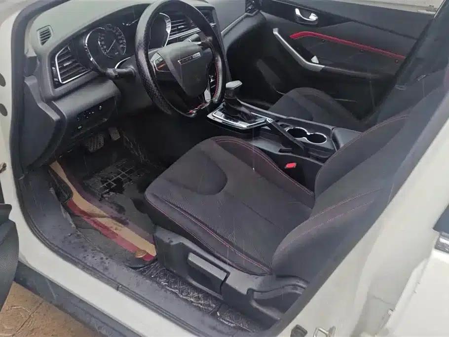 Venucia D60 2019 1.6L XE CVT Comfort Edition — миниатюра 9