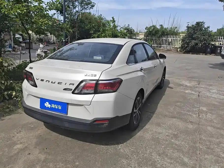 Venucia D60 2019 Model, 100,000 Glory Edition, 1.6L XL CVT, National VI Emission Standard — миниатюра 3