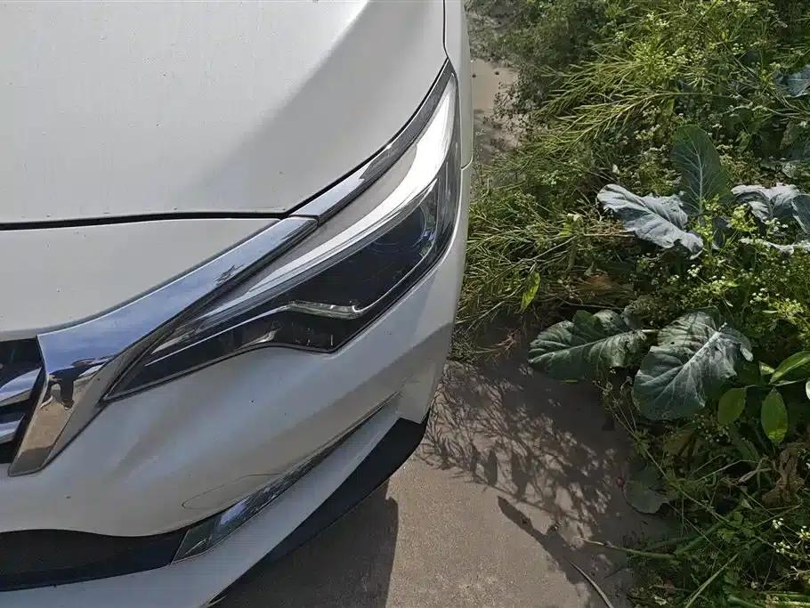 Venucia D60 2019 Model, 100,000 Glory Edition, 1.6L XL CVT, National VI Emission Standard — миниатюра 5