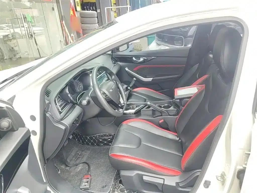 Venucia D60 2018 1.6L CVT Intelligent Elite Edition — миниатюра 15