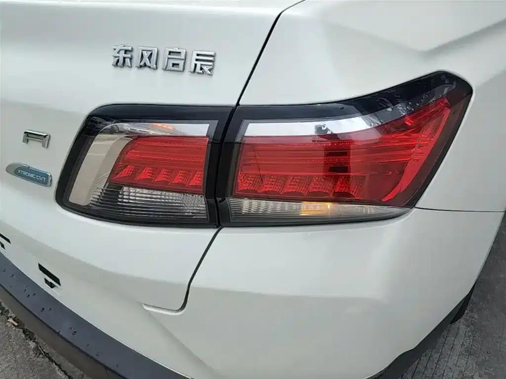 Venucia D60 2018 1.6L CVT Intelligent Elite Edition — миниатюра 8