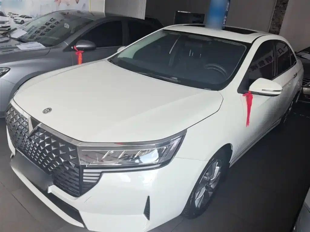 Venucia D60 2021 PLUS 1.6L XL CVT Elite Edition — миниатюра 1