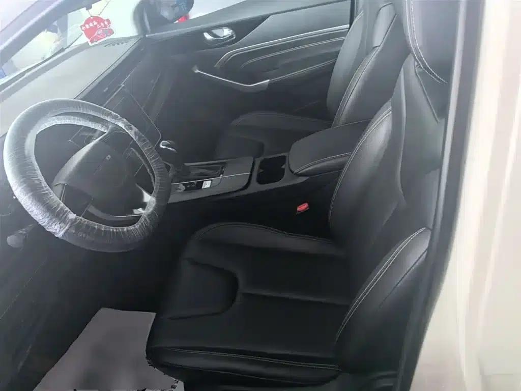 Venucia D60 2021 PLUS 1.6L XL CVT Elite Edition — миниатюра 15