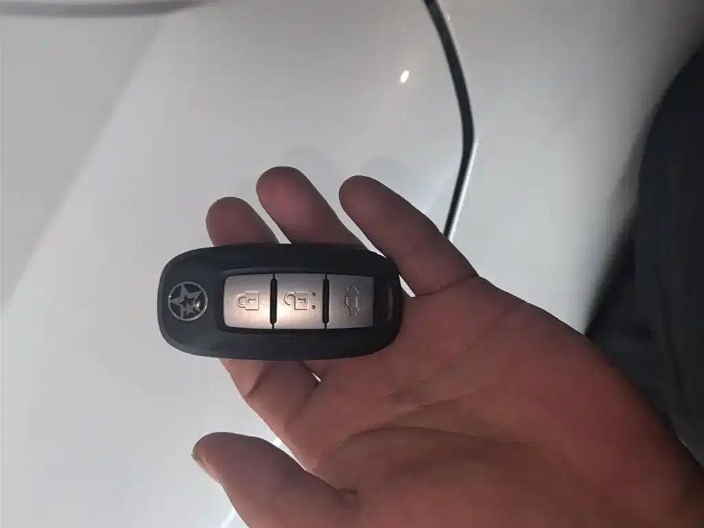 Venucia D60 2021 PLUS 1.6L XL CVT Elite Edition — миниатюра 9