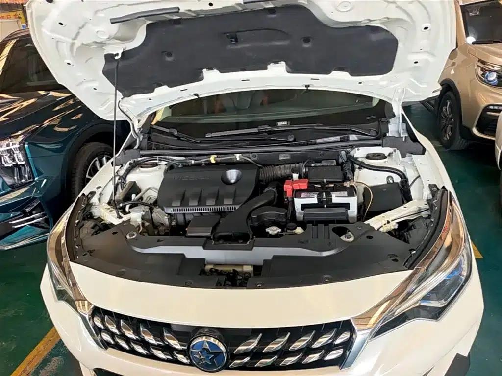 Venucia D60 2018 1.6L Manual Intelligent Elite Edition — миниатюра 20