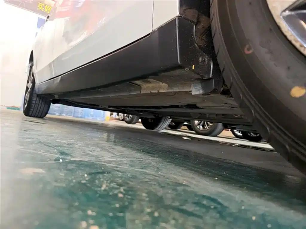 Venucia D60 2018 1.6L Manual Intelligent Elite Edition — миниатюра 21