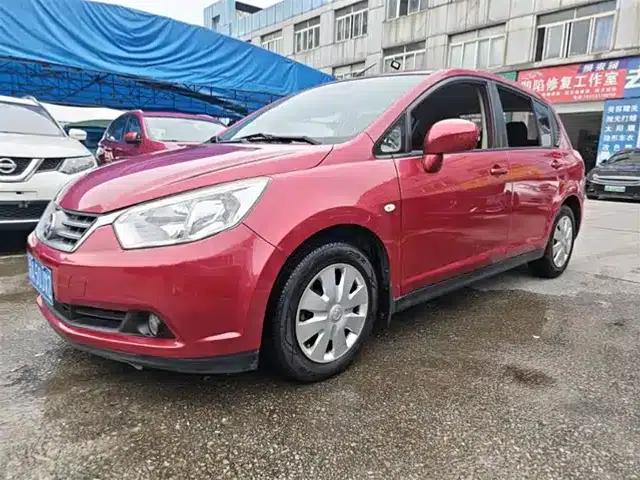 Venucia R50 2013 1.6L Automatic Fashion Edition