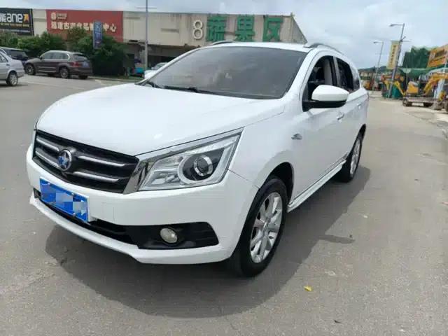 Venucia T70 2015 2.0L CVT Smart Edition
