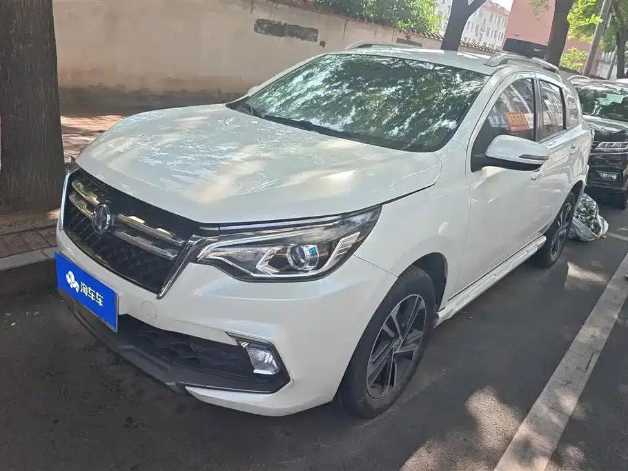 Venucia T70 2018 2.0L CVT Smart Edition — миниатюра 1