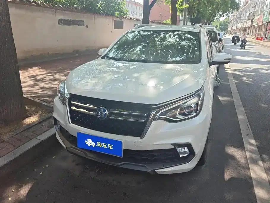 Venucia T70 2018 2.0L CVT Smart Edition — миниатюра 2