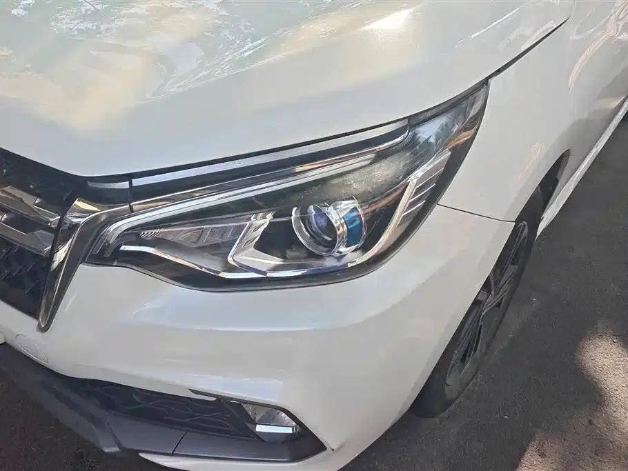 Venucia T70 2018 2.0L CVT Smart Edition — миниатюра 5