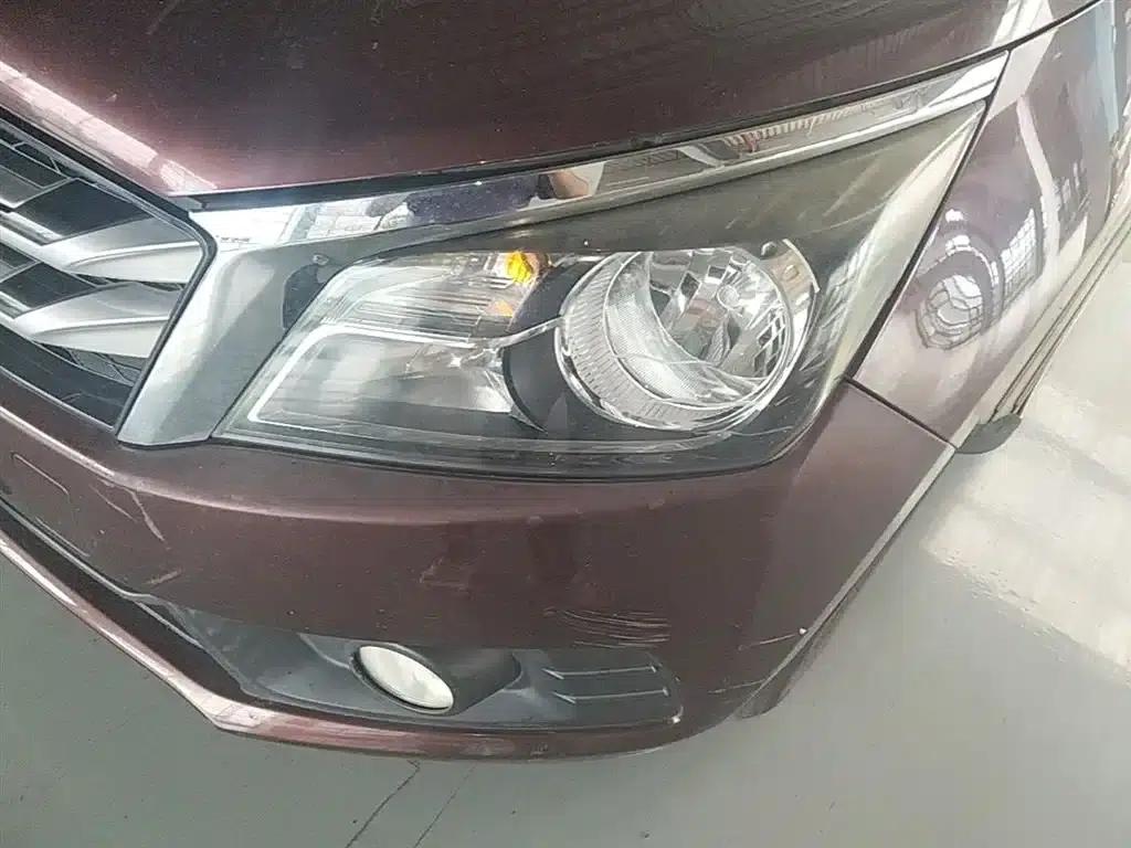 Venucia T70 2016 2.0L Manual Smart Edition — миниатюра 24