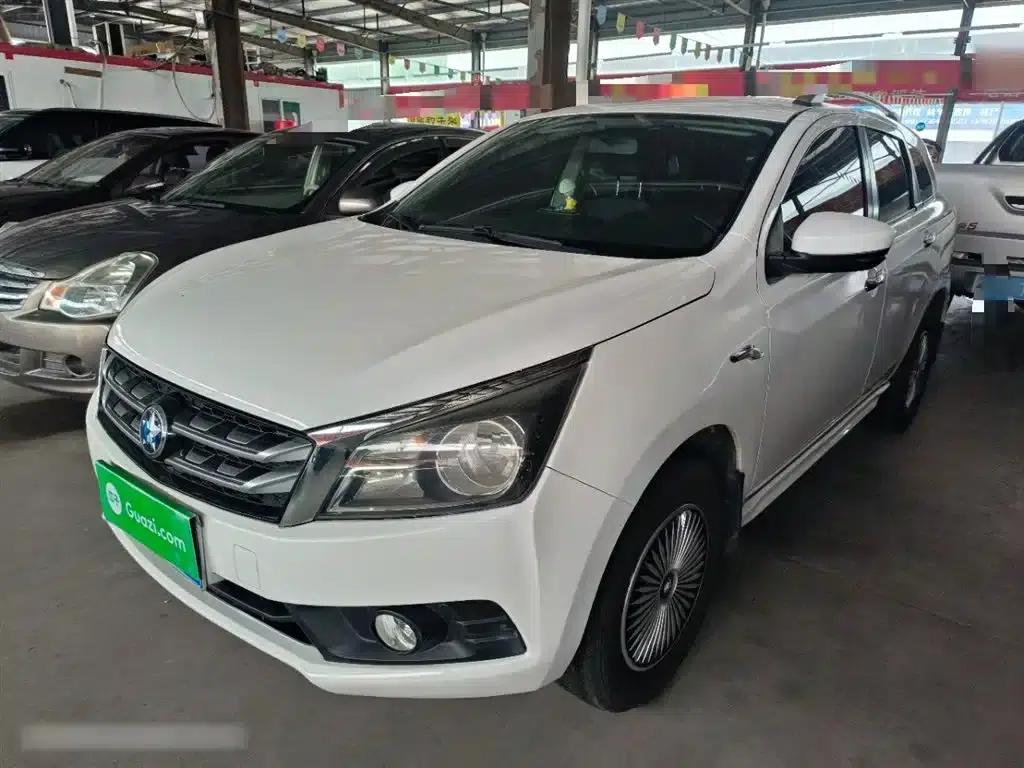 Venucia T70 2016 1.6L Manual Smart Edition — миниатюра 2