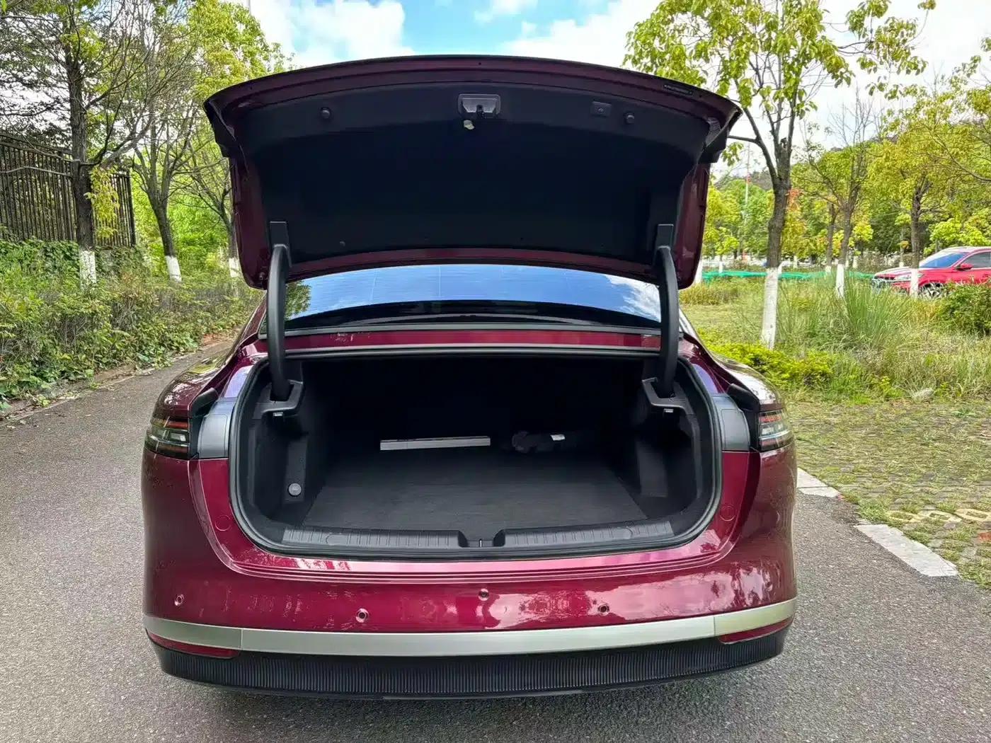 Fengyun A9L 2025 All-Wheel Drive High-Performance Peak Edition — миниатюра 15
