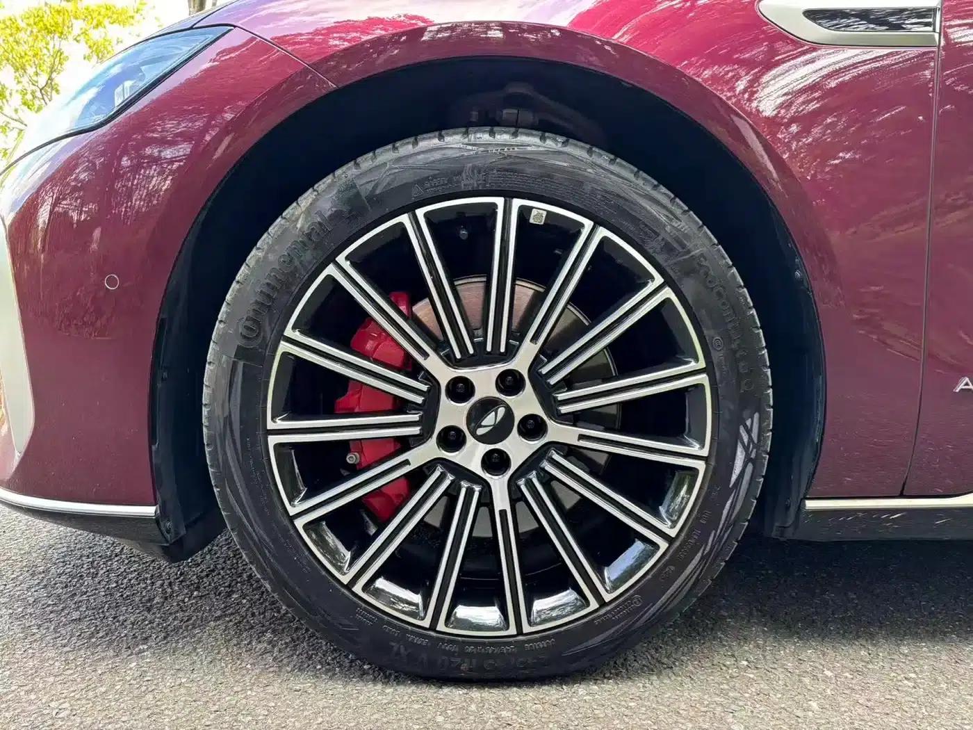 Fengyun A9L 2025 All-Wheel Drive High-Performance Peak Edition — миниатюра 19