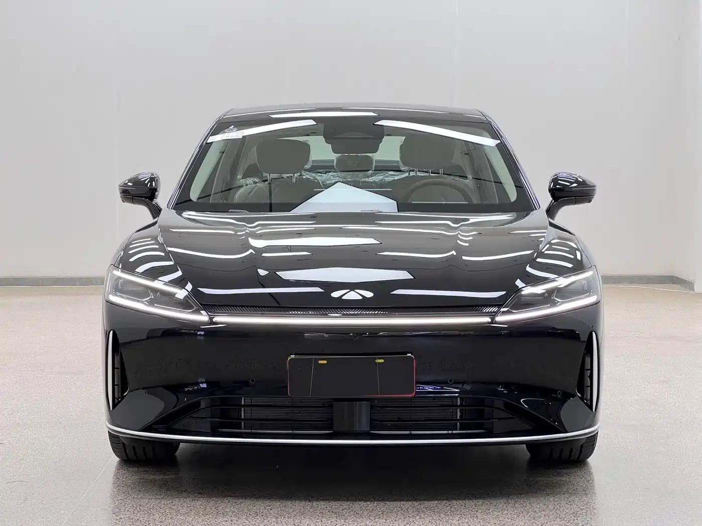 Fengyun A9L 2025 Model 260km Extended Range Luxury Edition — миниатюра 2