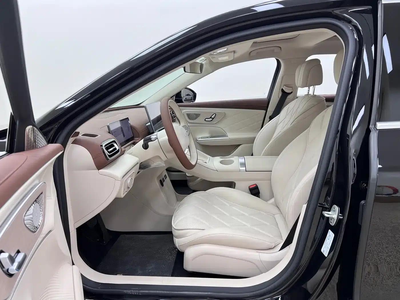 Fengyun A9L 2025 Model 260km Extended Range Luxury Edition — миниатюра 15