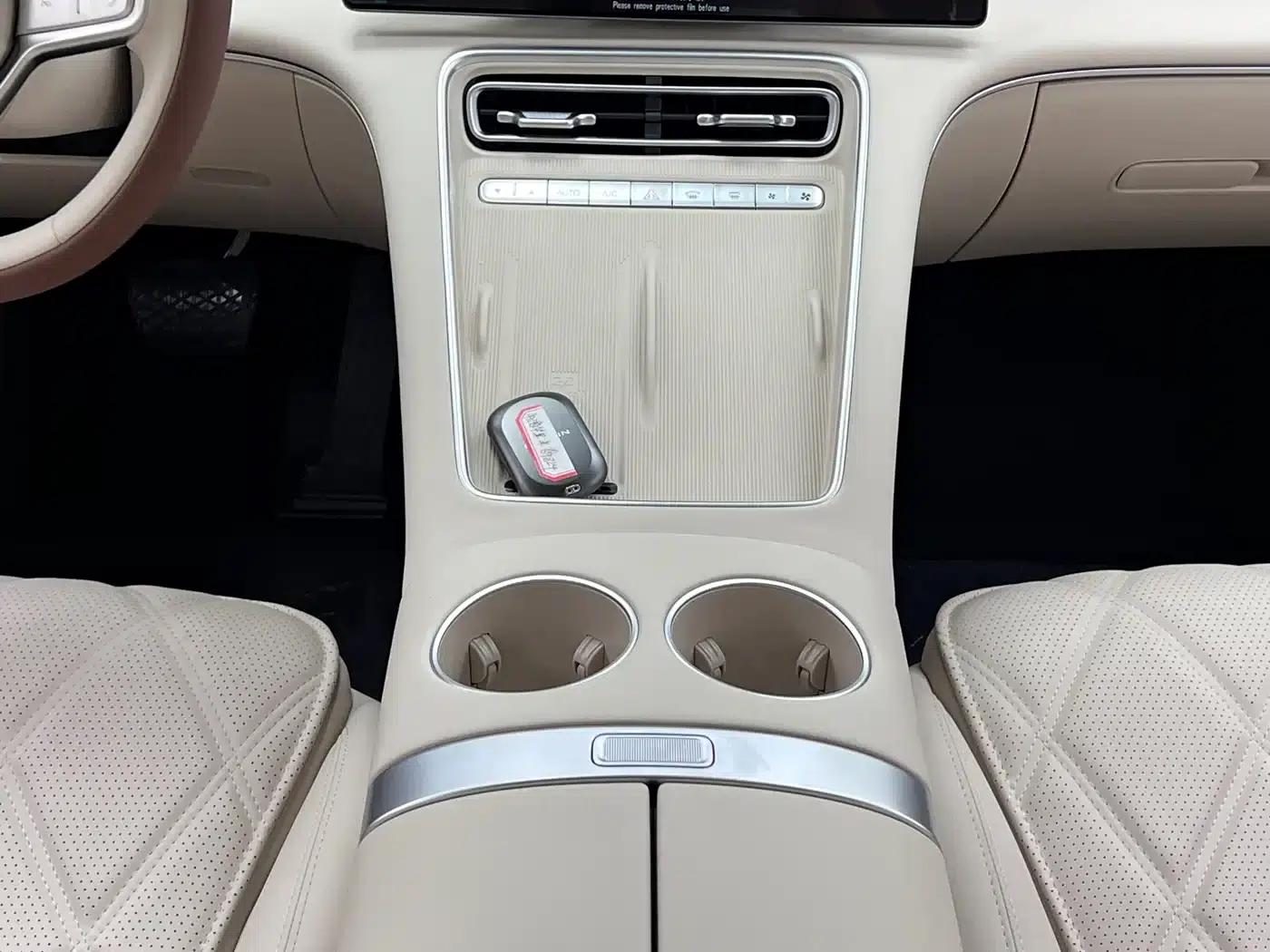 Fengyun A9L 2025 Model 260km Extended Range Luxury Edition — миниатюра 23