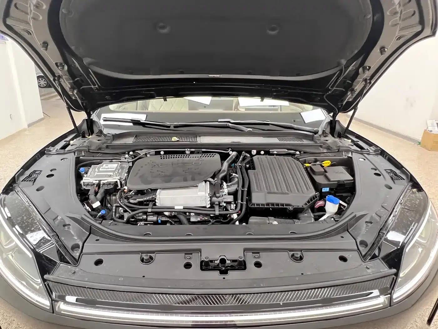 Fengyun A9L 2025 Model 260km Extended Range Luxury Edition — миниатюра 28