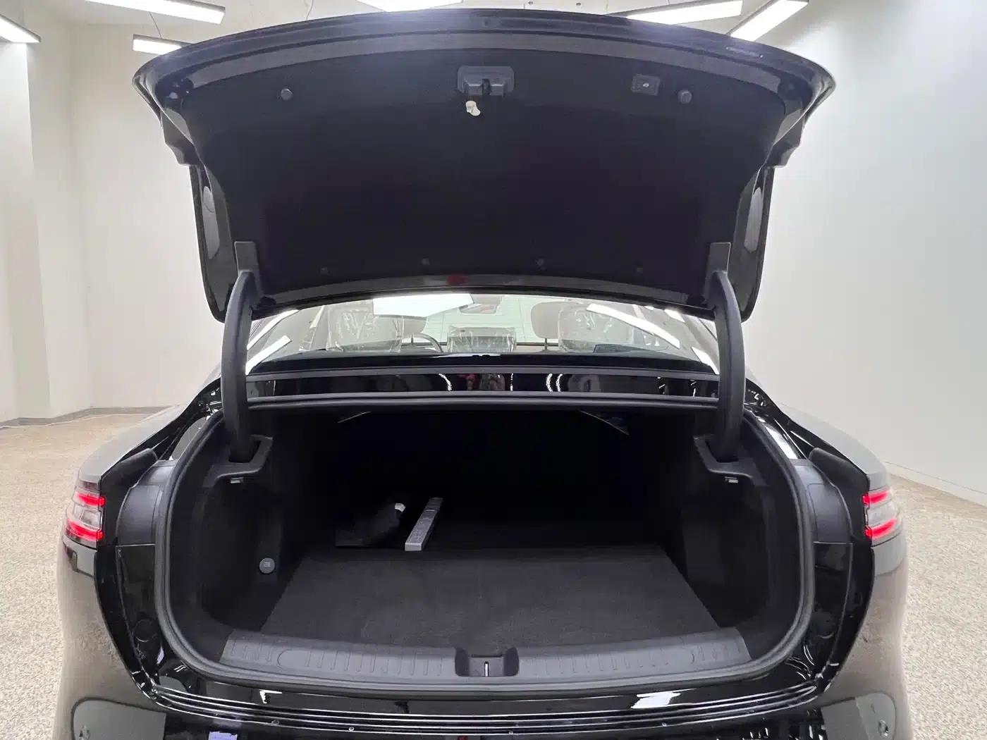 Fengyun A9L 2025 Model 260km Extended Range Luxury Edition — миниатюра 30