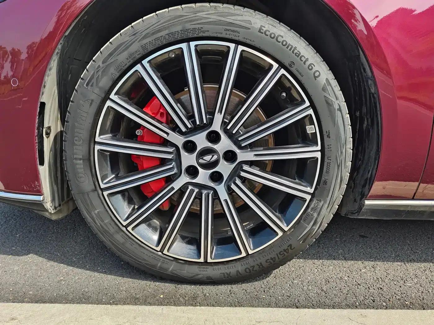 Fengyun A9L 2025 All-Wheel Drive High-Performance Peak Edition — миниатюра 20