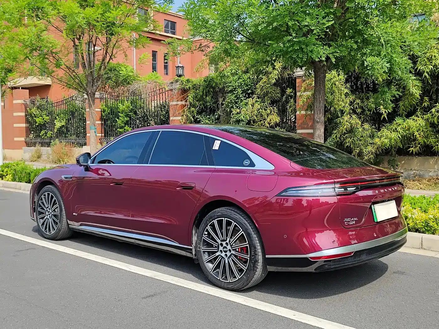 Fengyun A9L 2025 All-Wheel Drive High-Performance Peak Edition — миниатюра 32