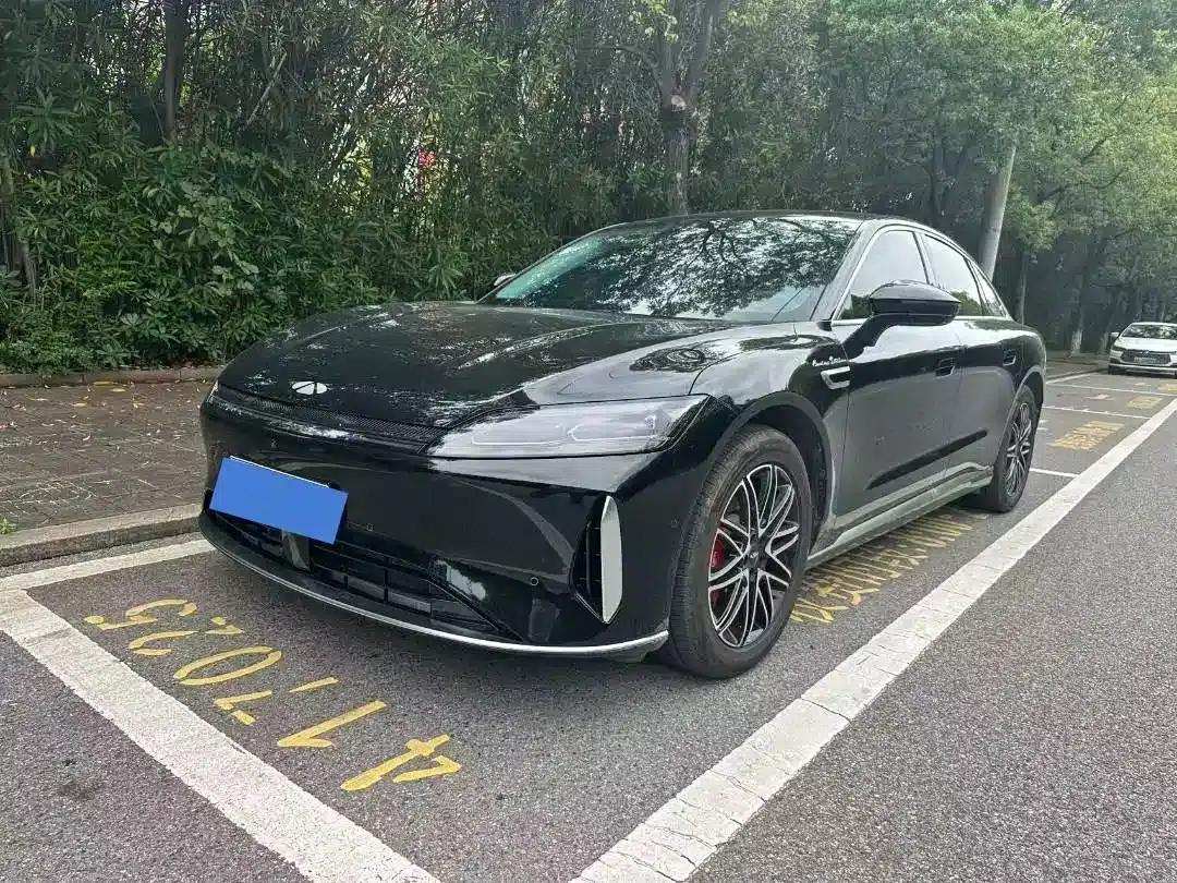 Fengyun A9L 2025 Model 260km Extended Range Premium Edition — миниатюра 1