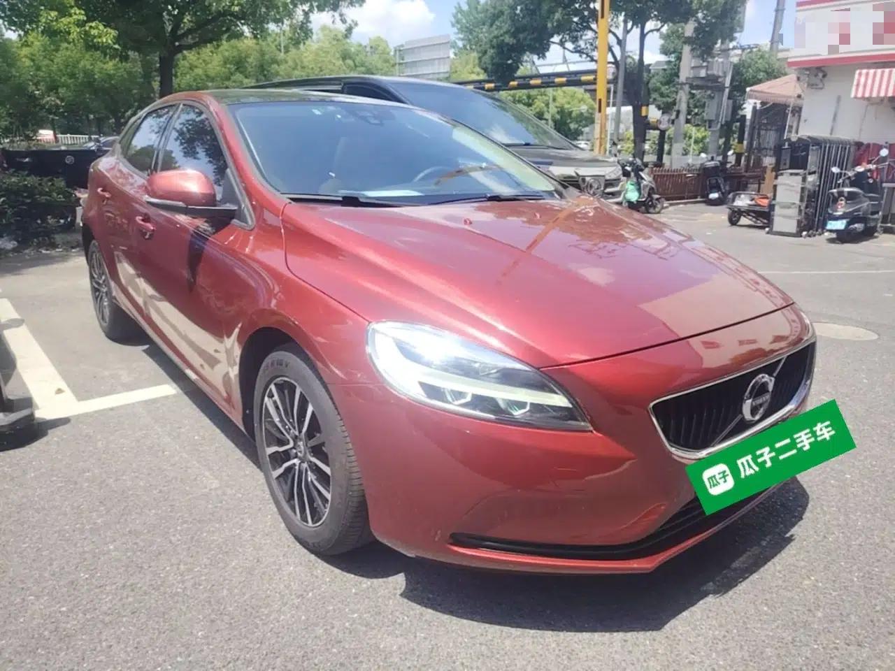 Volvo V40 2018 T3 Zhiyi Edition — миниатюра 3