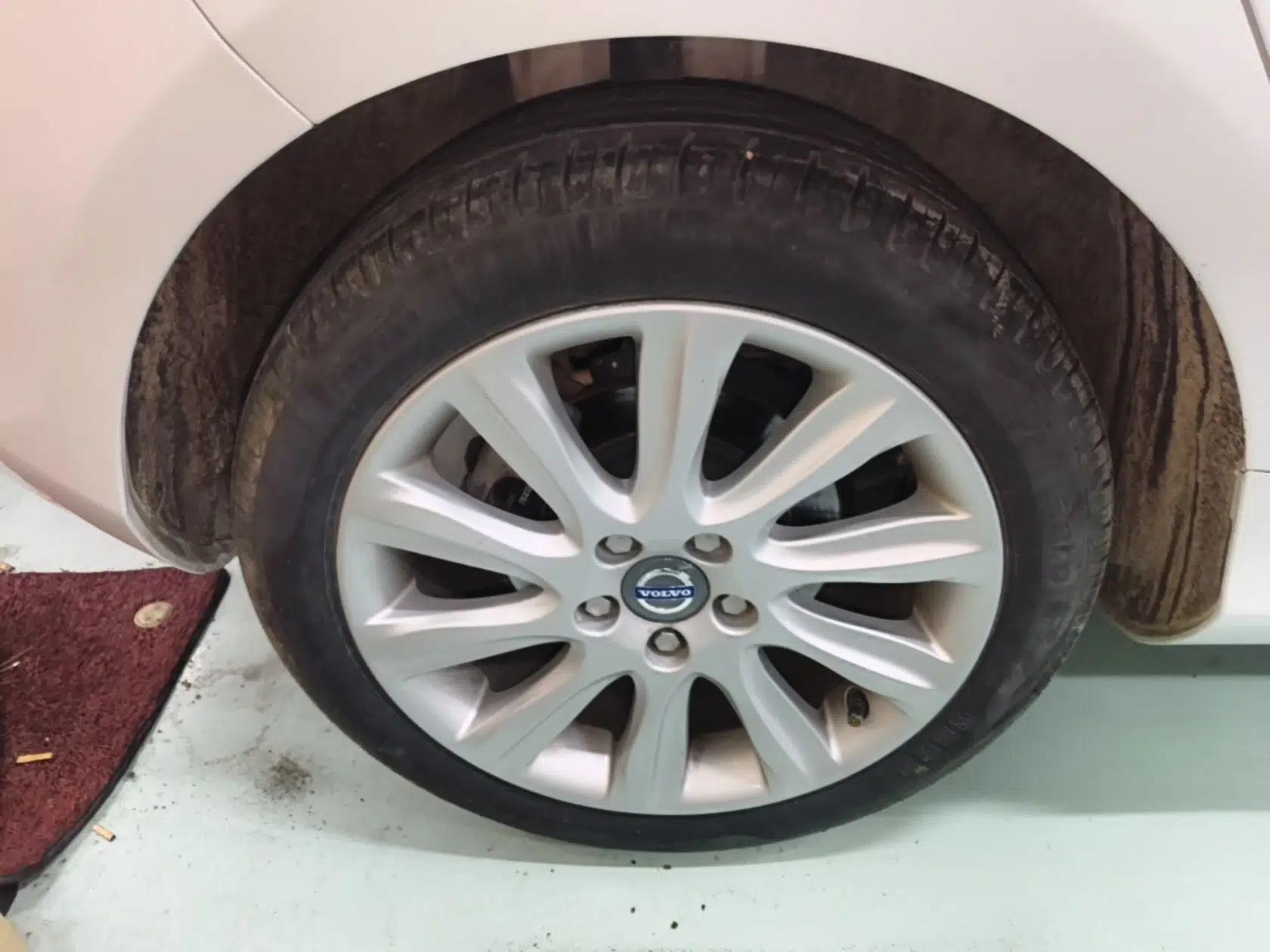 Volvo V40 2014 2.0T Zhiya Edition — миниатюра 10