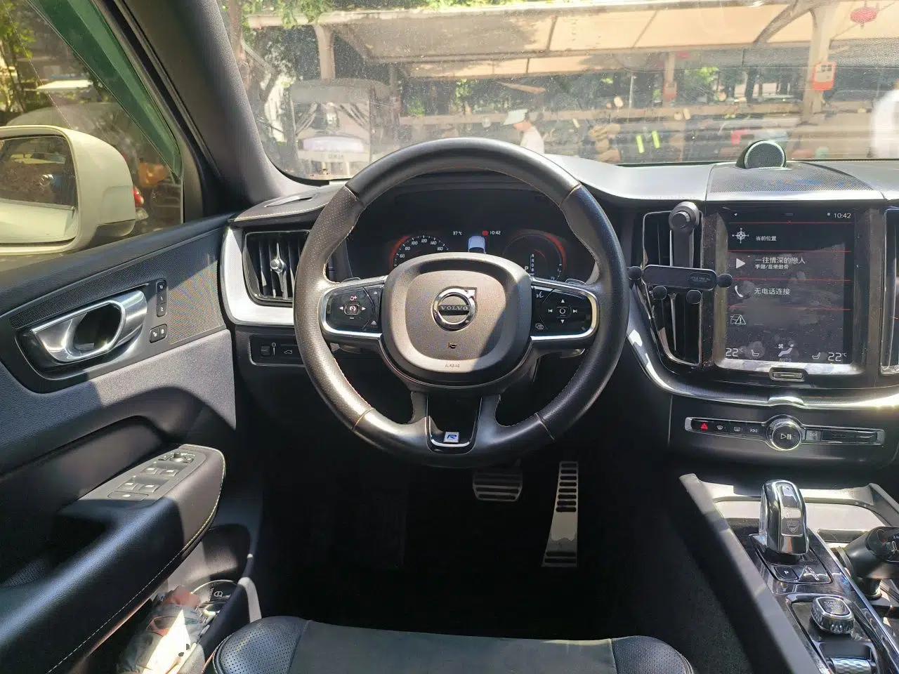 Volvo XC60 New Energy 2019 T8 E-Drive Hybrid Prestige Luxury Version China V Standard — миниатюра 11