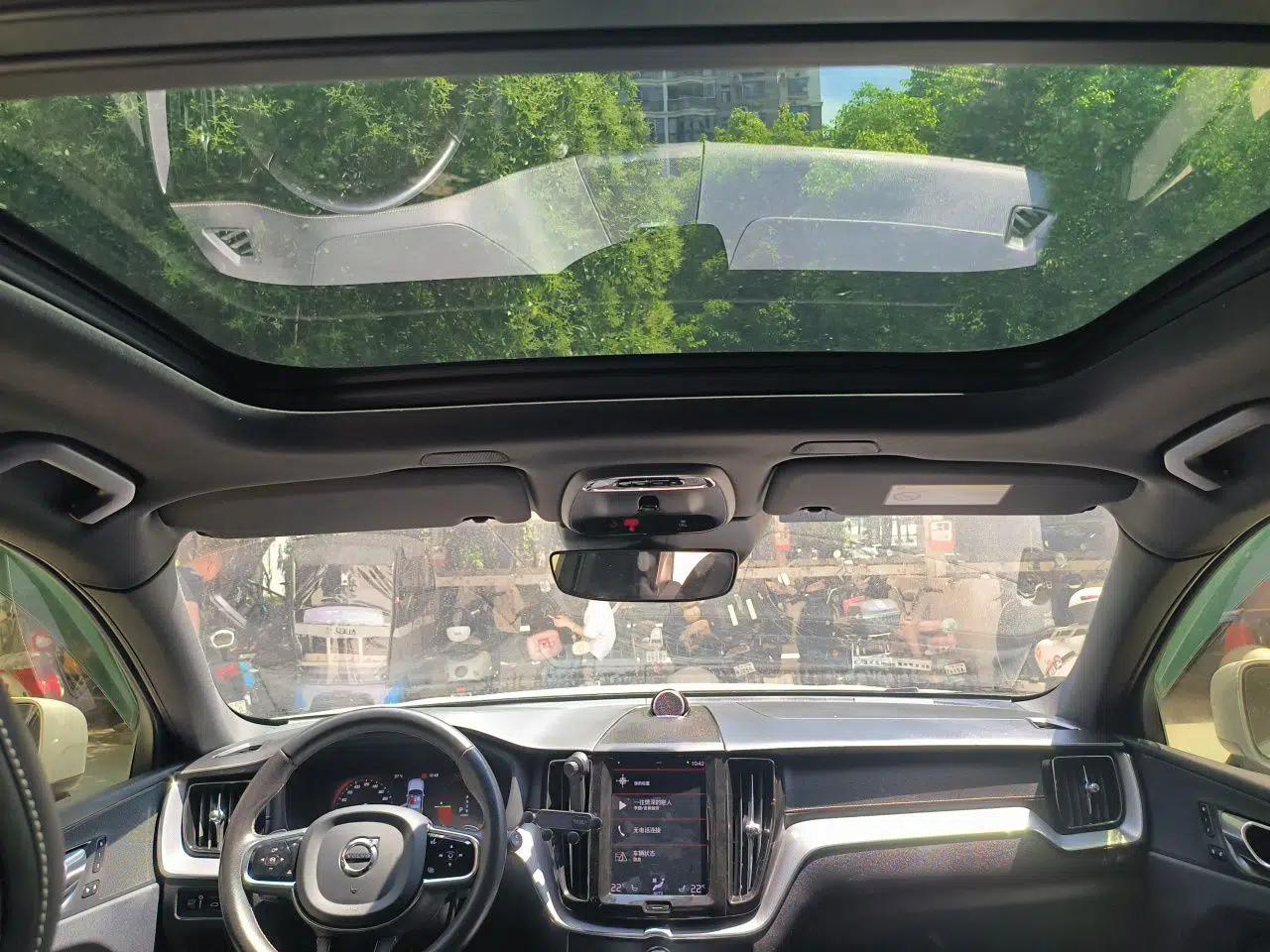 Volvo XC60 New Energy 2019 T8 E-Drive Hybrid Prestige Luxury Version China V Standard — миниатюра 19