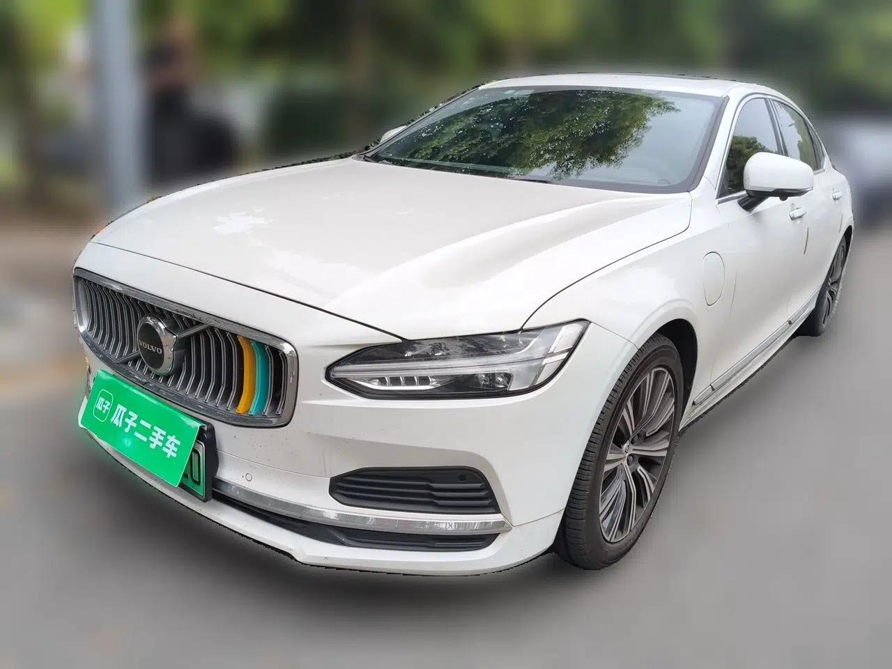 Volvo S90 New Energy 2021 T8 eDrive Hybrid Zhiyi Luxury Edition — миниатюра 1