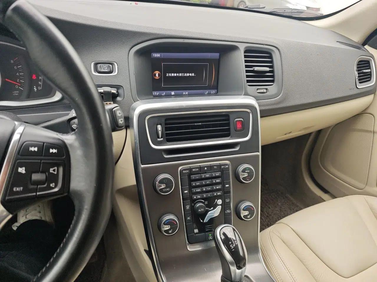 Volvo V60 2014 T5 Zhiyi Edition — миниатюра 14