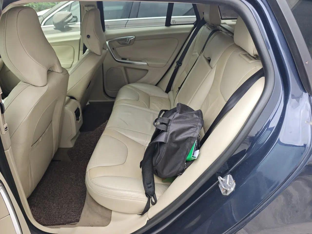 Volvo V60 2014 T5 Zhiyi Edition — миниатюра 18