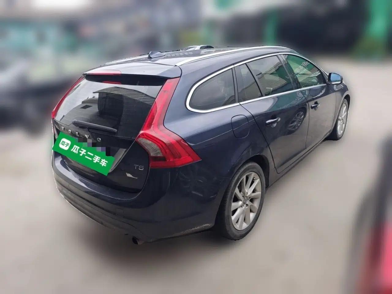 Volvo V60 2014 T5 Zhiyi Edition — миниатюра 6