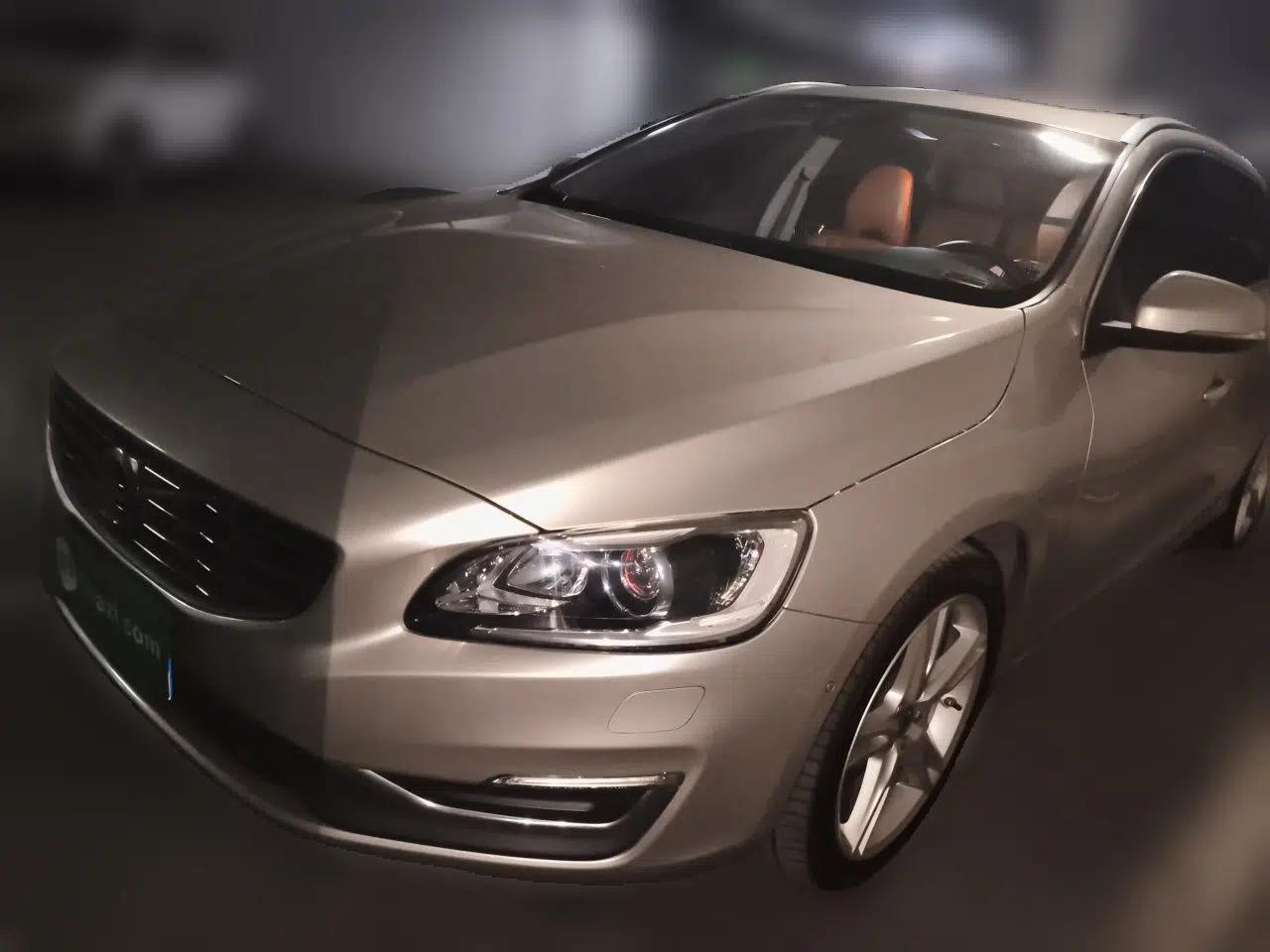 Volvo V60 2017 T5 Zhiya Edition China V Standard — миниатюра 1