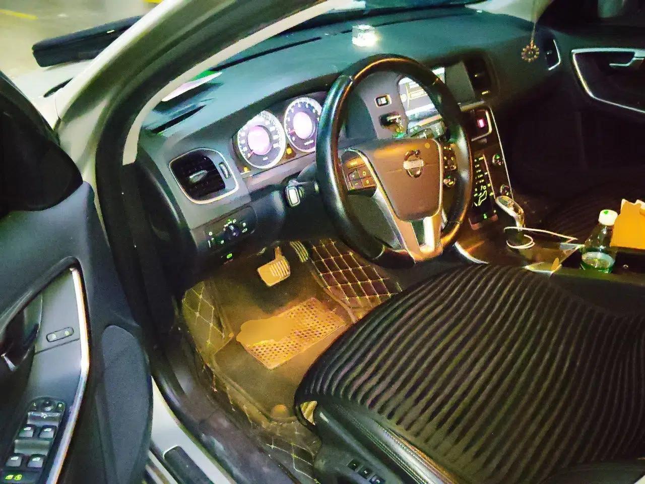 Volvo V60 2013 T5 Zhiya Edition — миниатюра 17
