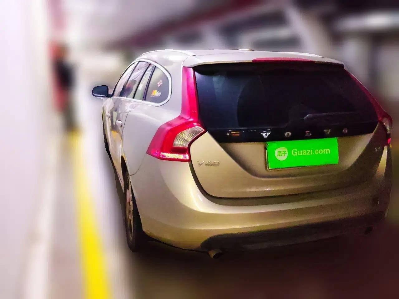 Volvo V60 2013 T5 Zhiya Edition — миниатюра 4