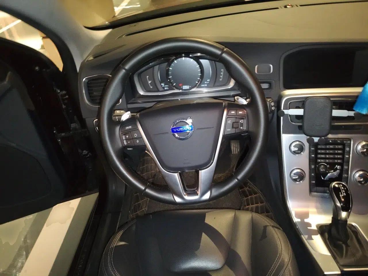 Volvo V60 2017 Cross Country T5 AWD China V Standard — миниатюра 11
