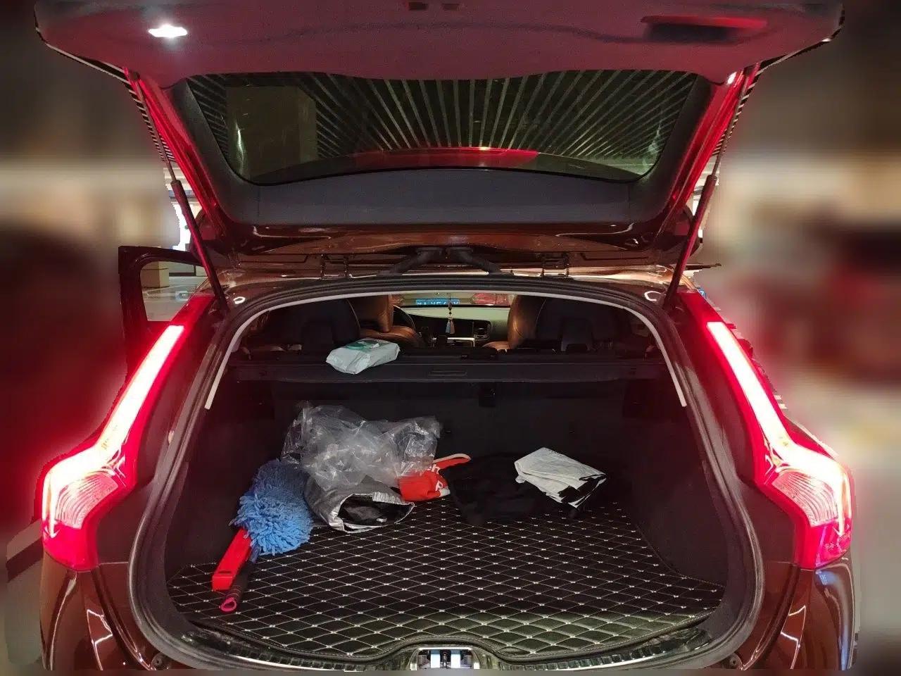 Volvo V60 2017 Cross Country T5 AWD China V Standard — миниатюра 20