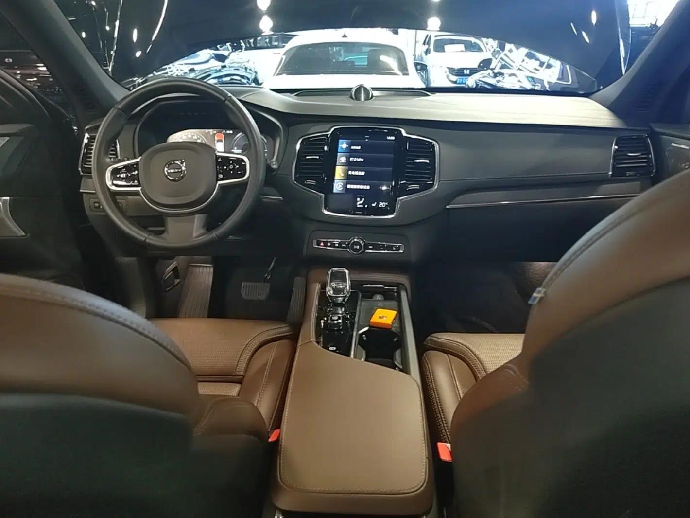 Volvo XC90 New Energy 2022 Facelift E-Drive Hybrid T8 Luxury Prestige 7-Seater — миниатюра 13