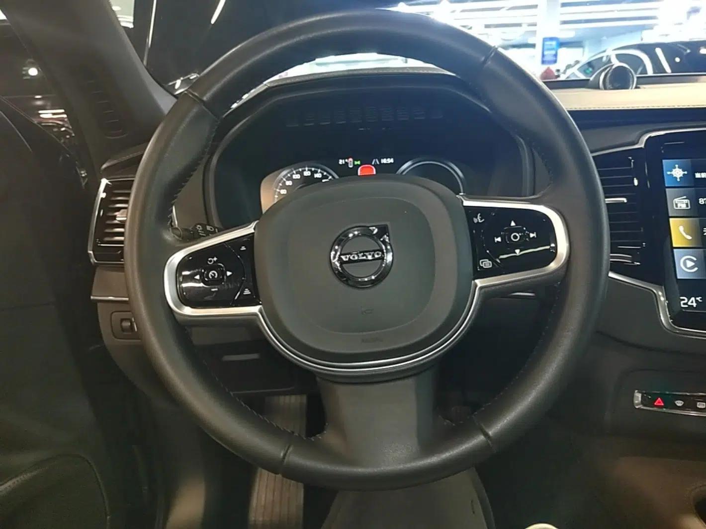 Volvo XC90 New Energy 2022 Facelift E-Drive Hybrid T8 Luxury Prestige 7-Seater — миниатюра 14