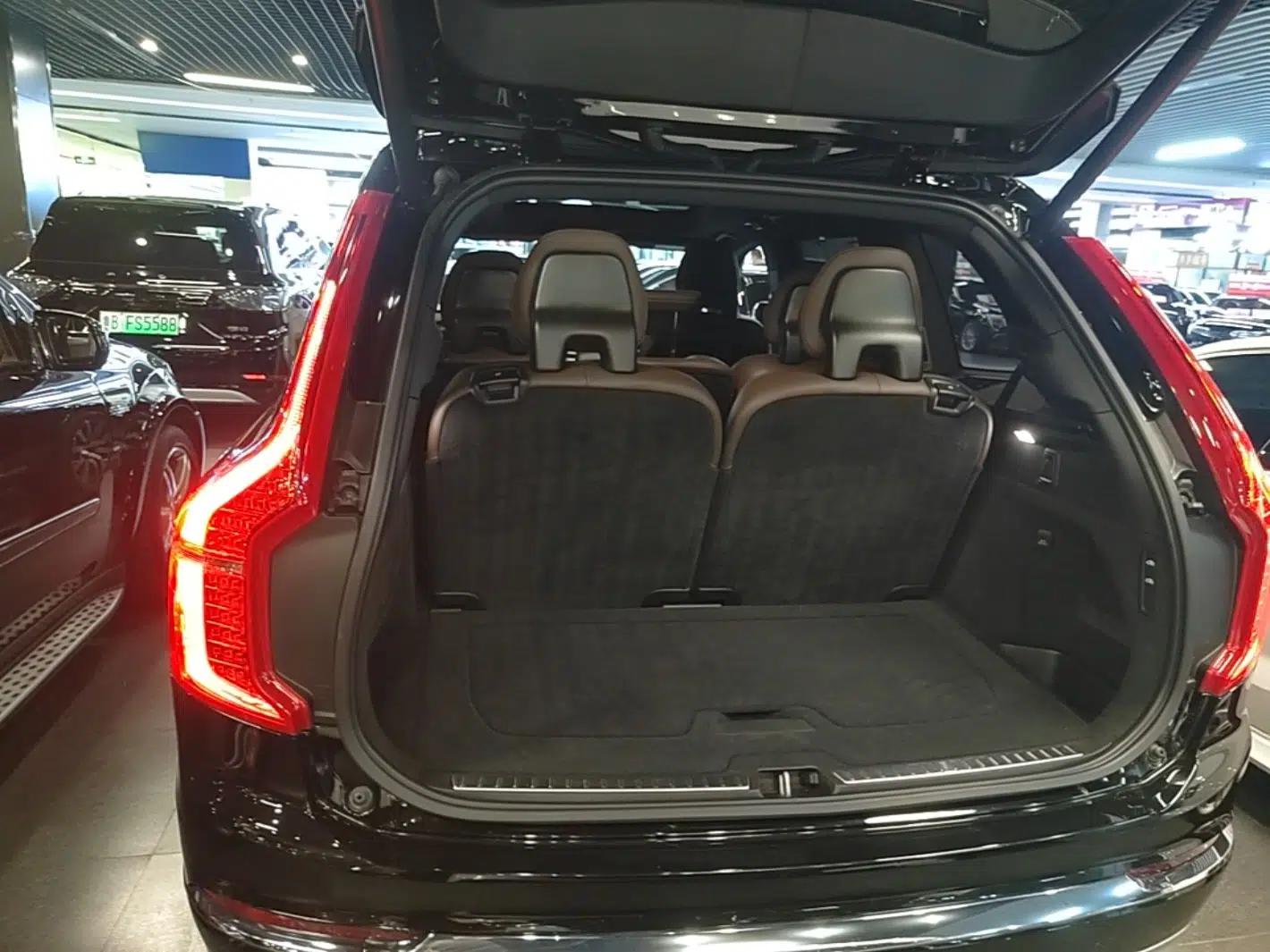 Volvo XC90 New Energy 2022 Facelift E-Drive Hybrid T8 Luxury Prestige 7-Seater — миниатюра 22