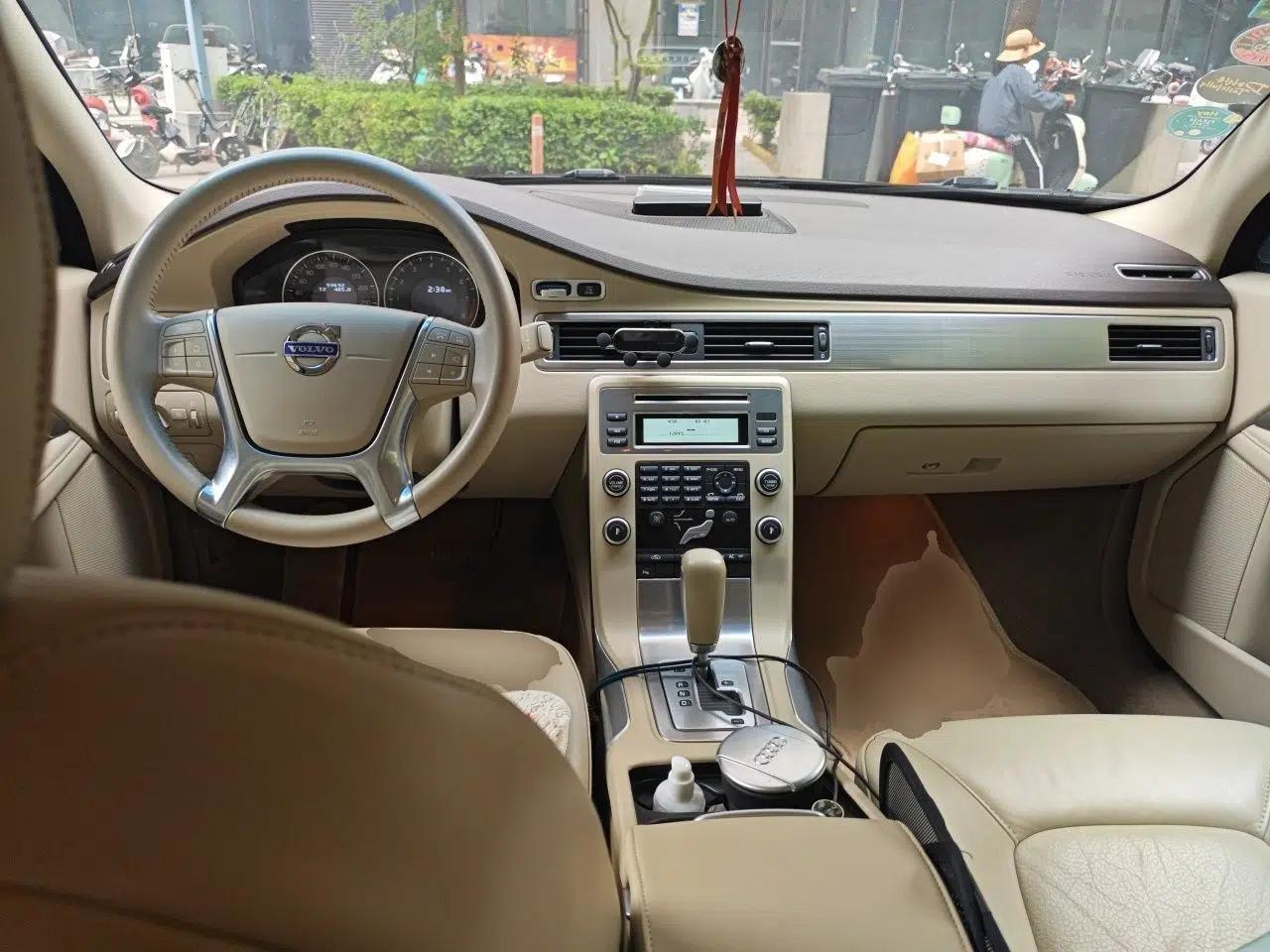 Volvo S80L 2011 2.0T Zhiya Edition — миниатюра 10
