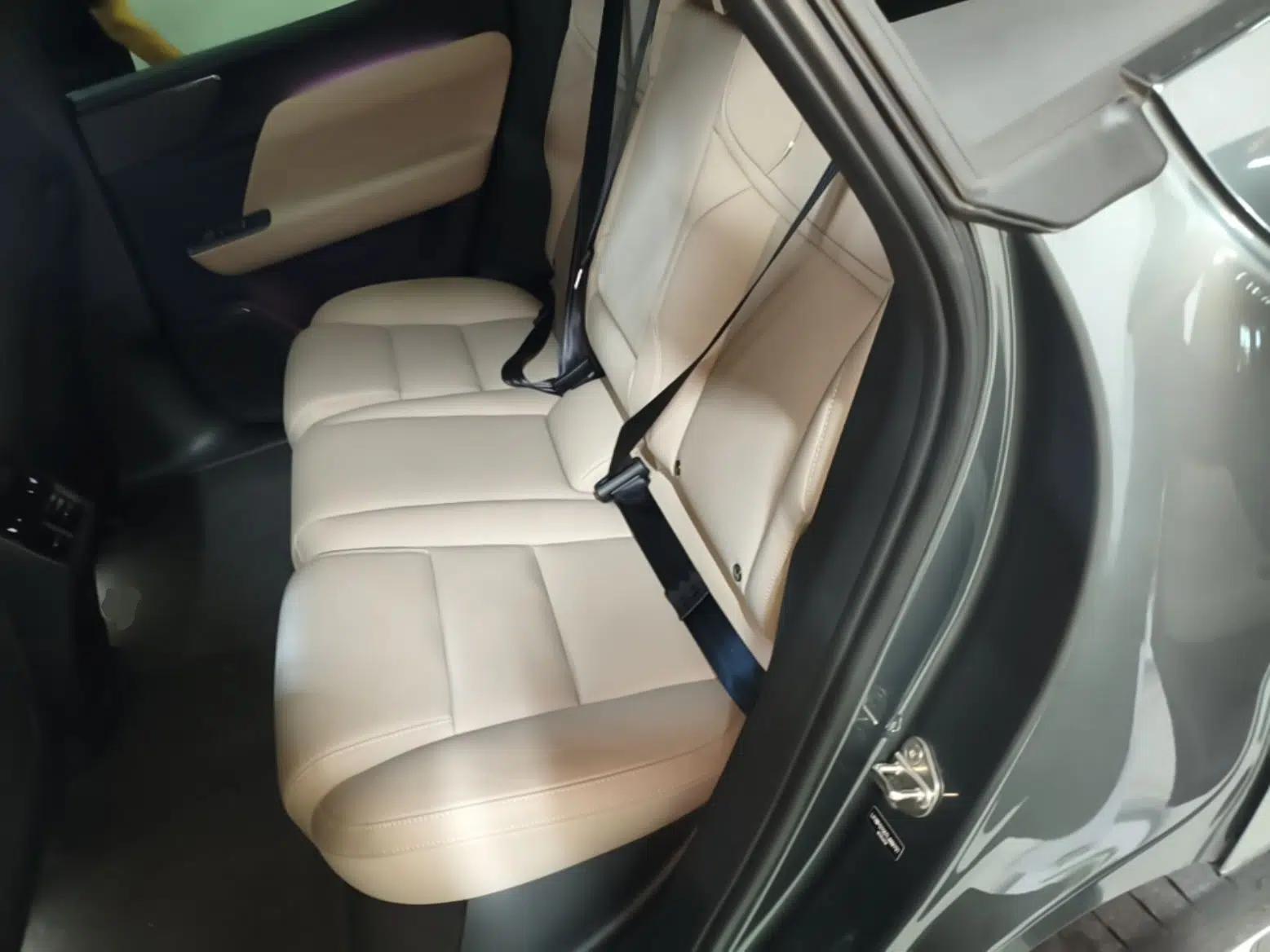 Volvo XC70 Plug-in Hybrid 2026 Model Four-Wheel Drive Long-Range Ultra — миниатюра 19