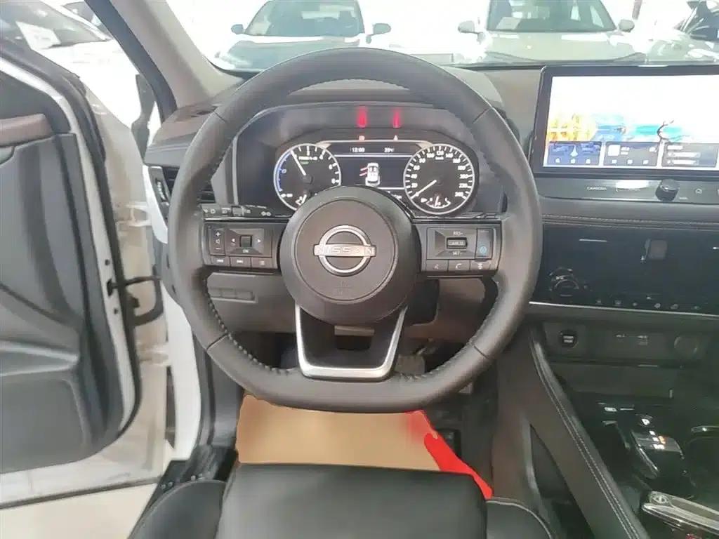 Nissan X-Trail 2023 e-POWER Super Hybrid Dual Motor AWD Luxury Edition — миниатюра 11