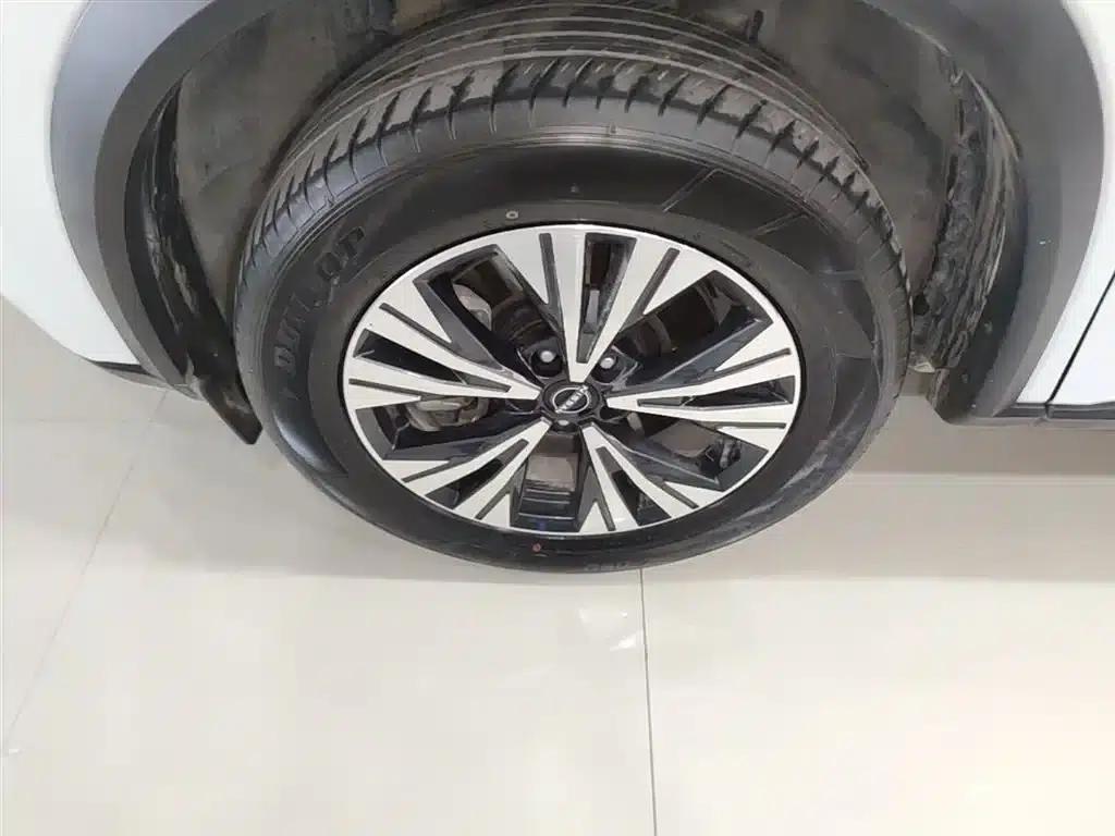 Nissan X-Trail 2023 e-POWER Super Hybrid Dual Motor AWD Luxury Edition — миниатюра 23